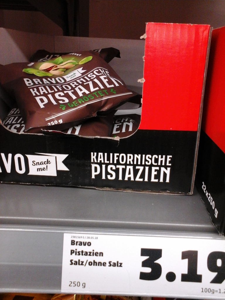 "Bravo" non-peeled pistachio, 3.19 euro for 250 grams